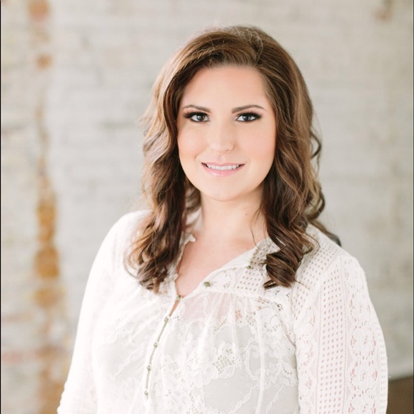 Meet your Posher, Meagan - Picture 1 of 1